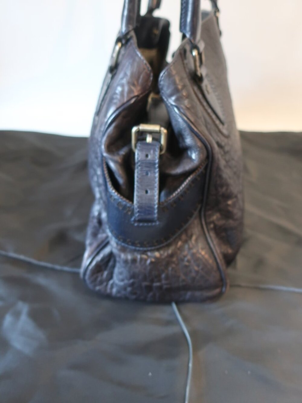Womens Fendi Etniko Du Jour Black Pebbled Leather Handbag W/Star Hardware - Picture 4 of 16